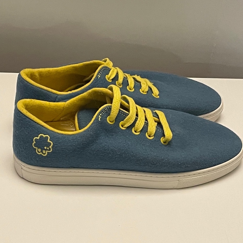 BAABUK blue/ yellow lace up wool sneakers, unisex EU 41, US womens 11.5, mens 8